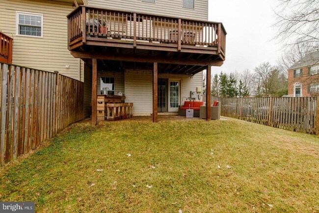 Building Photo - 46830 Graham Cove Square