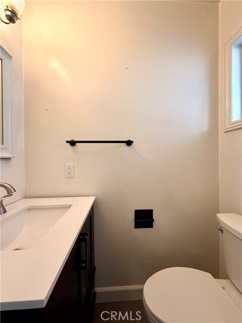 Building Photo - 1429 Underhill Terrace