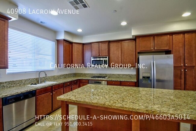 Building Photo - 40908 Lacroix Avenue'