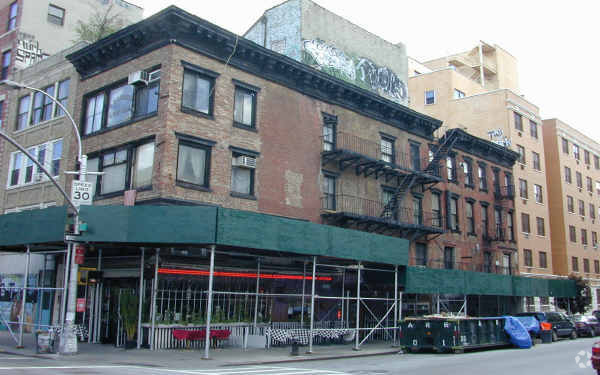 Building Photo - 93 Avenue B