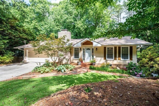 Primary Photo - 2066 Amberwood Way NE