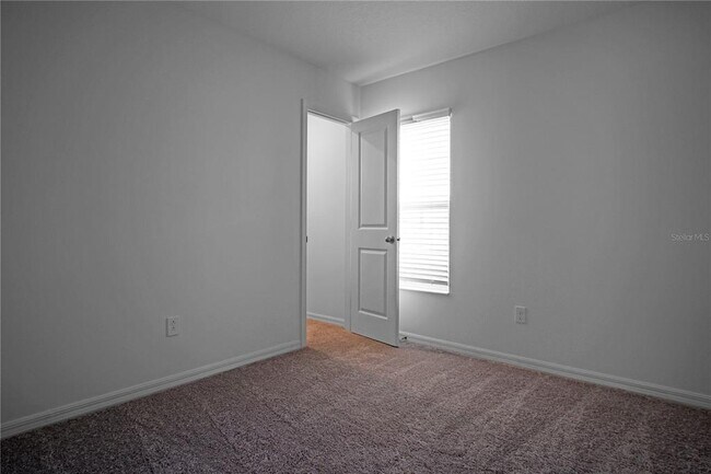 Building Photo - 2906 Lavanda Dr