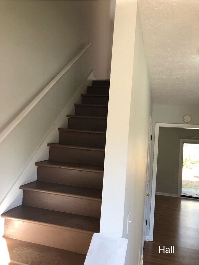 Building Photo - Ridge Forest Drive 5177-5179 - Dekalb