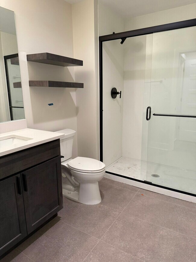 Building Photo - 106 E Erie St