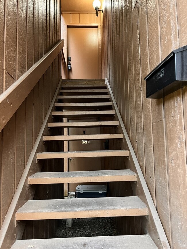 Building Photo - Desirable Sodo District, this spacious 2 b...