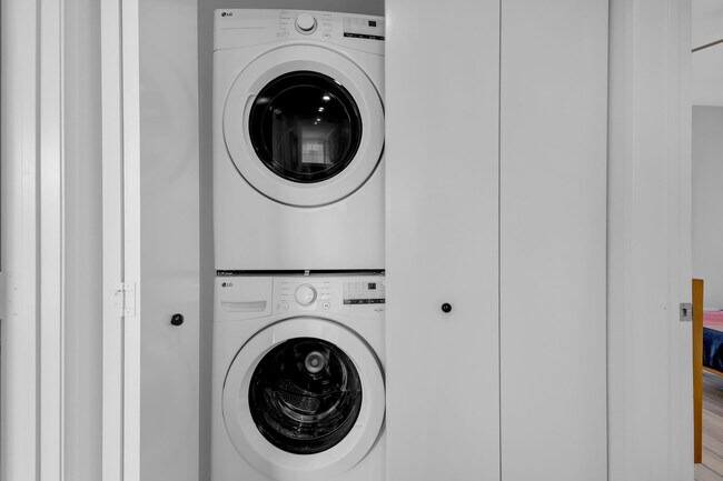 Building Photo - 3574 Penny Ln