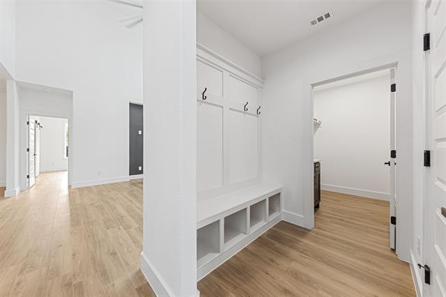 Building Photo - 1604 Marburg St