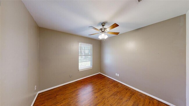 Building Photo - 22306 Rustic Bridge Ln