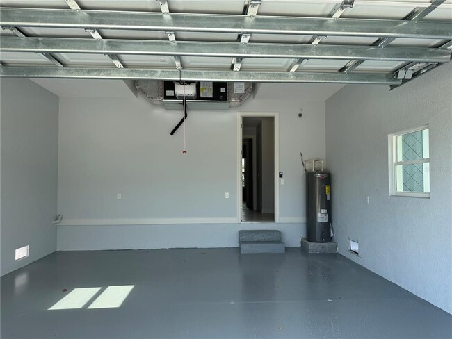Building Photo - 236 Long Meadow Ln S