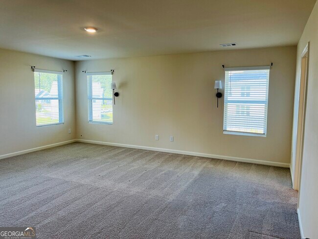 Building Photo - 910 Sly Fox Run