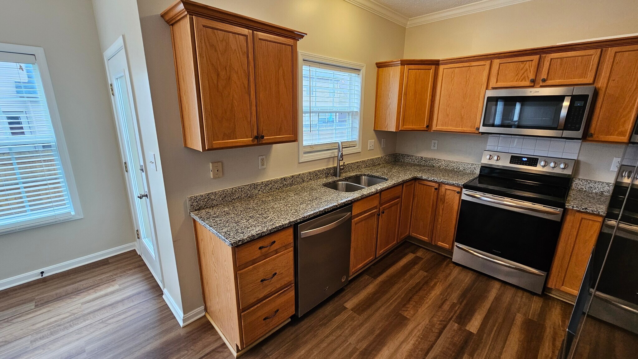 Kitchen - 5411 Skeffington Way