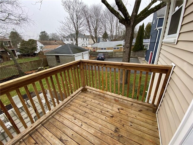 Building Photo - 8 Caswell Ave