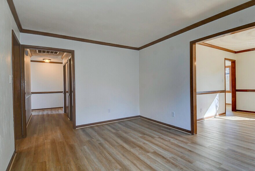Building Photo - 2204 Spring Run Ct
