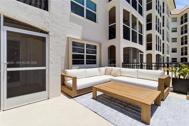 Building Photo - 2871 N Ocean Blvd