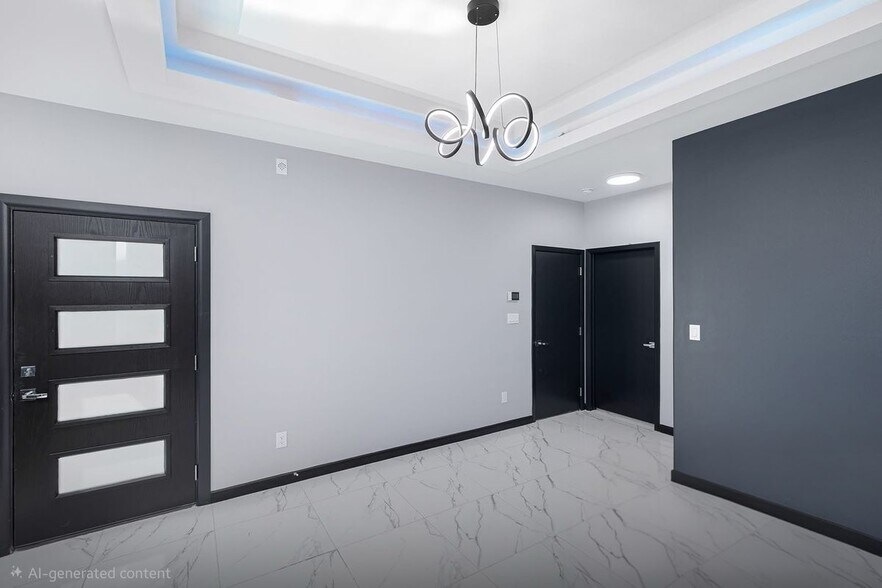 Building Photo - 10403 N 32nd Ln