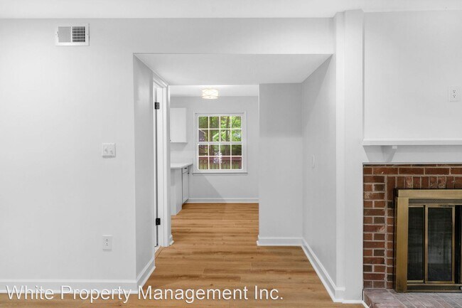 Building Photo - 3 br, 2.5 bath House - 2742 Creekbed Lane
