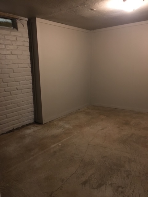 basement bedroom - 811 N Cheyenne Ave