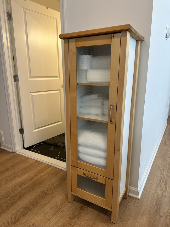 Linen Cabinet - 3404 Hamilton Ave