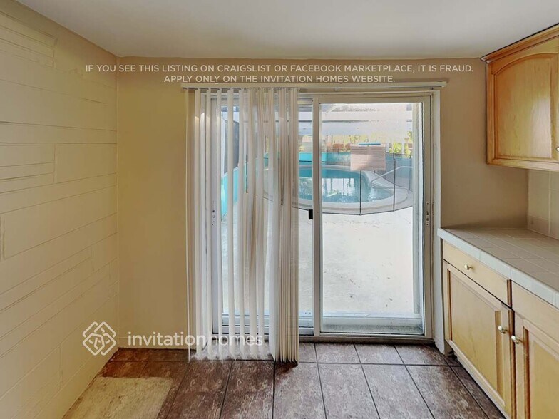 Building Photo - 1307 N 46th Ave