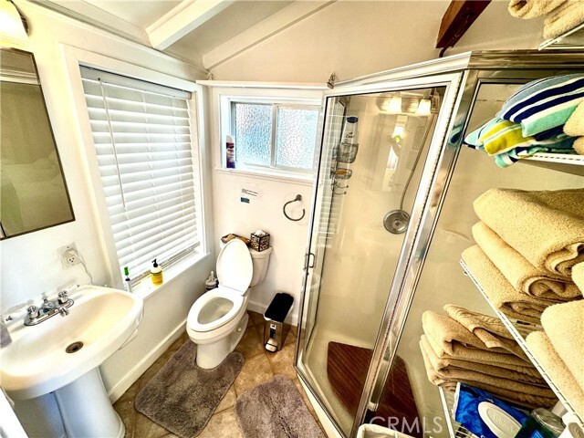 Building Photo - 455 Myrtle St