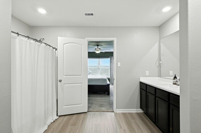Building Photo - 325 Palo Duro Canyon Dr