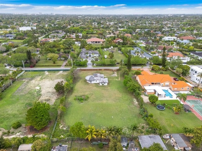 Building Photo - 9840 SW 60th St