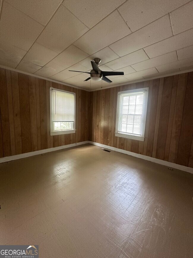 Building Photo - 4370 Mikado Ave