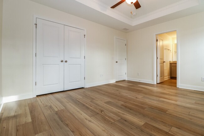 Building Photo - 3 Bedroom in Hanahan, SC