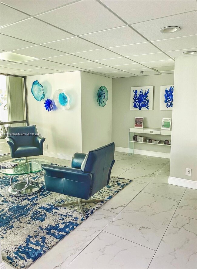 Building Photo - 3215 S Ocean Blvd