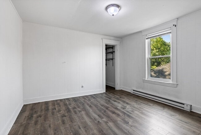 Building Photo - 8 Delaware St