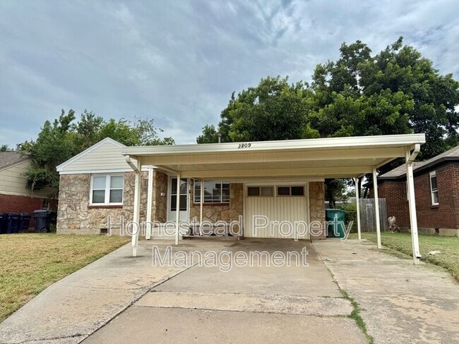 Building Photo - 3809 N Hartford St