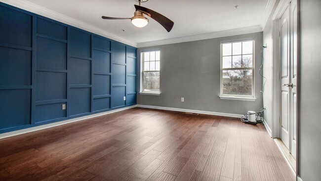 Building Photo - Luxury Living in Germantown!