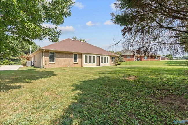 Building Photo - 122 Emory Dr