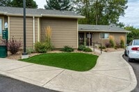 Building Photo - 3202 Bluff Ave SE