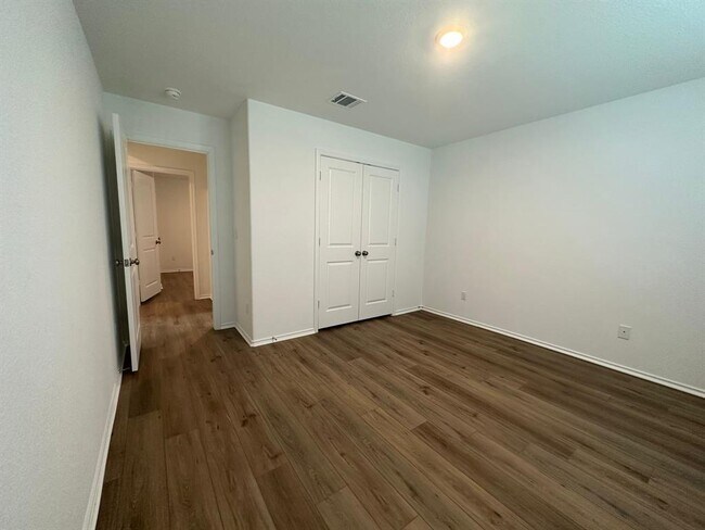 Building Photo - 328 Golden Grove Pkwy