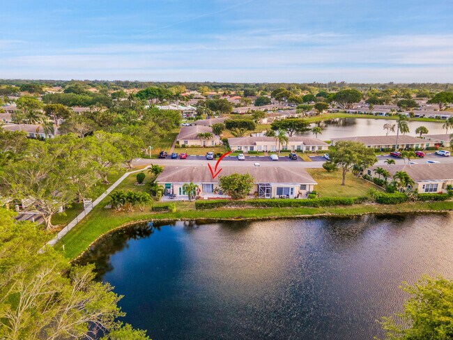 Building Photo - 8799 Bella Vista Dr