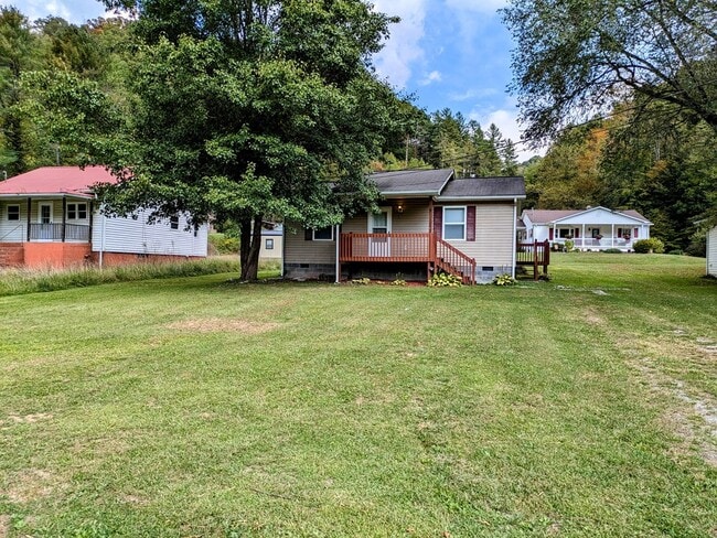 Building Photo - 34 Blackstone Ln