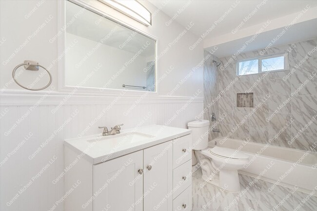 Building Photo - Fully Remodeled 4-Bedroom Home in Desirable Neighborhood in Pontiac for Rent!