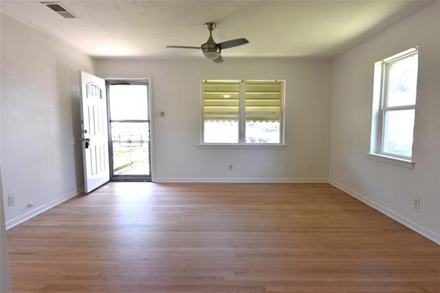 Building Photo - 1202 Sunnyside St