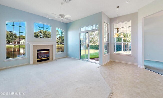 Building Photo - 1995 Bluebonnet Way