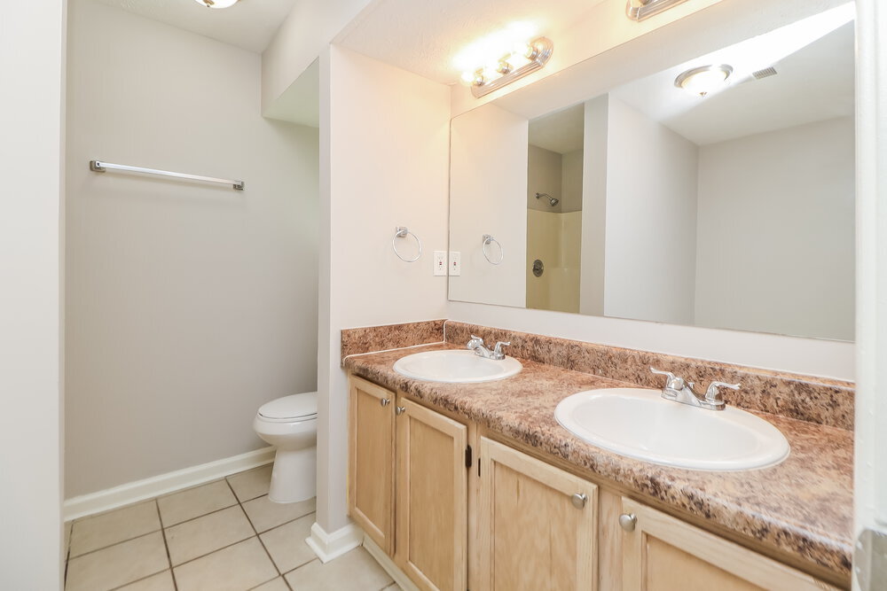 Building Photo - 3810 Greenbrook Dr