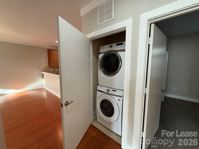 Building Photo - 714 Cotton Gin Alley