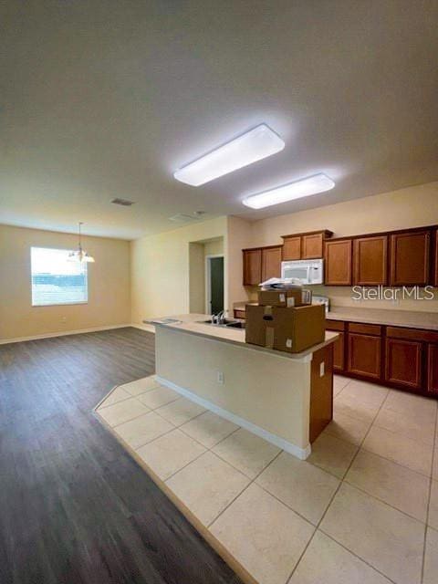 Building Photo - 3762 Hampton Hills Dr