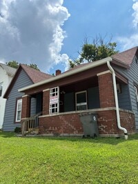Building Photo - 412 E 2nd St