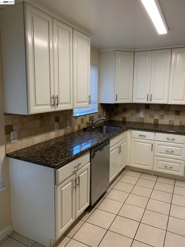 Building Photo - 26730 Tyrrell Ave