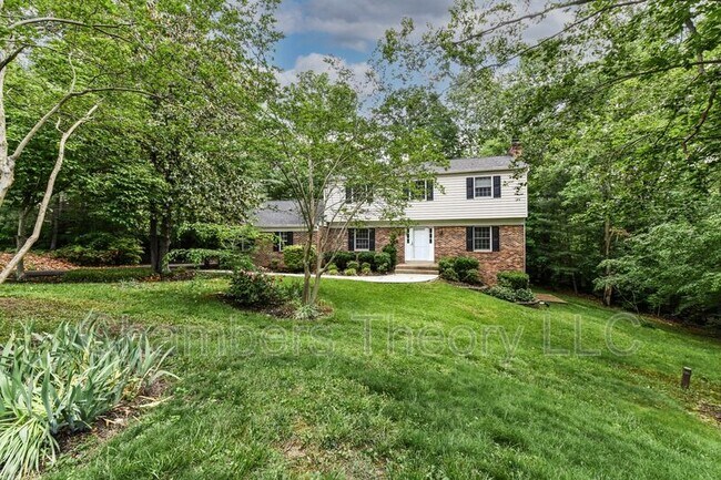 Building Photo - 8504 Shadeway Pl