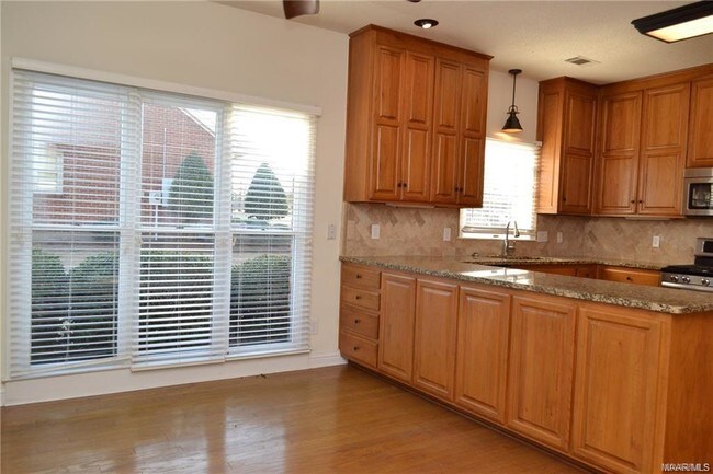 Building Photo - 9418 Winfield Pl