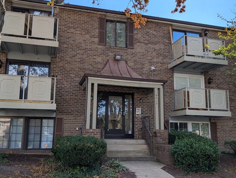 Primary Photo - 4410 Groombridge Way