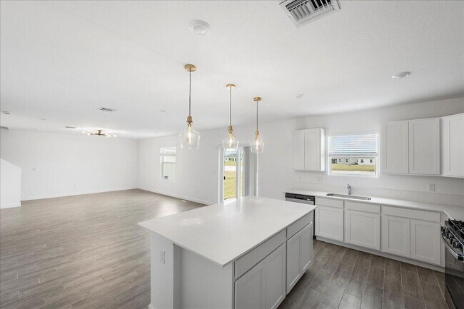Building Photo - 6354 Windwood Wy