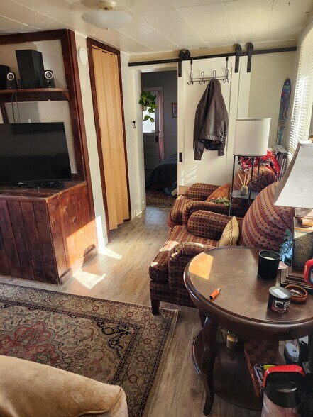 Living room - 1567 9th St